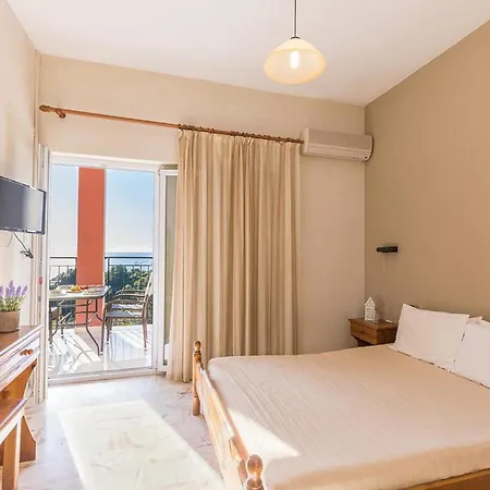 With Swimming Pool And Sea View - Apartment Pelekas