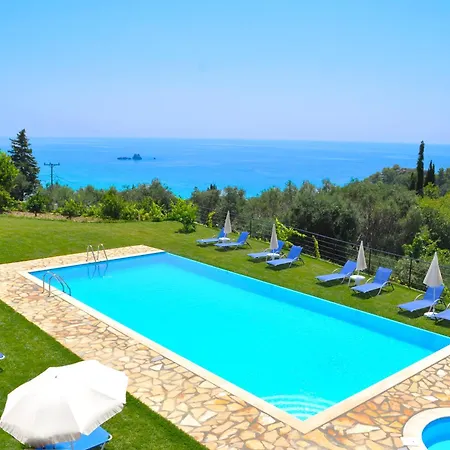 Apartment With Swimming Pool And Sea View - *